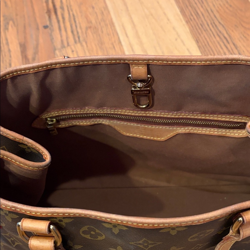 Louis Vuitton Batignolle Tote - Picture 2 of 6